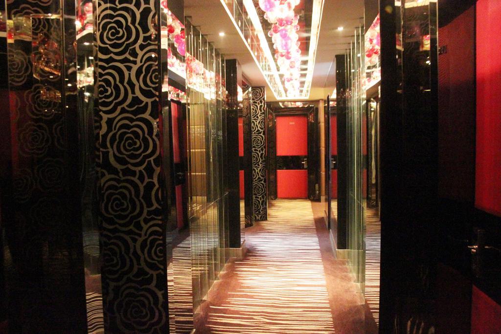Harbin Yakelai Holiday Hotel Extérieur photo